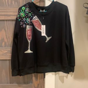Black champagne glass sweatshirt size large